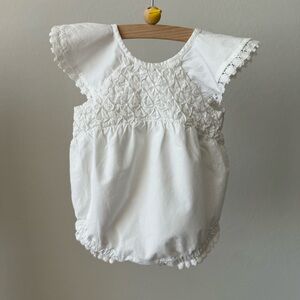 Monica + Andy White Smocked Bubble Romper | Size 6-9 months